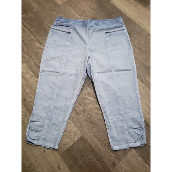 Zenergy by Chico's Light Blue Dyed Cropped Capri Pants / Slacks | Size 3P - Picture 2 of 6